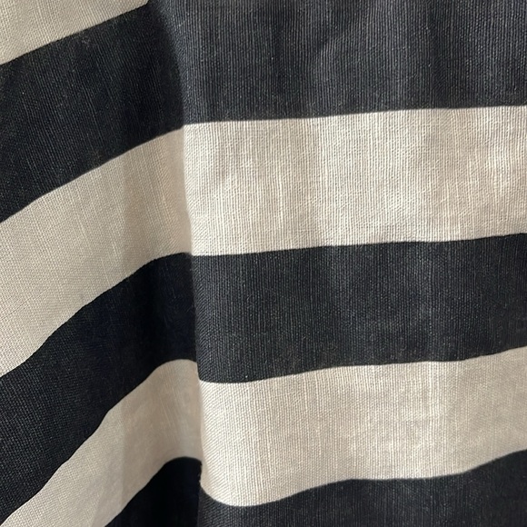 Zara women’s size medium stripe shirt in black and tan - Picture 4 of 4